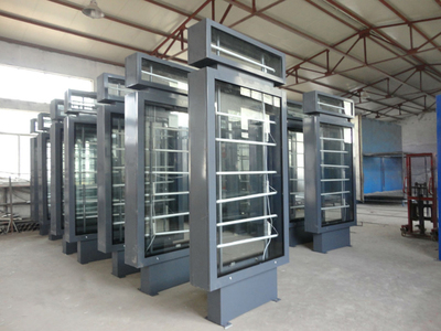 永城路名牌廣告燈箱實地拍攝與廣告發布分析